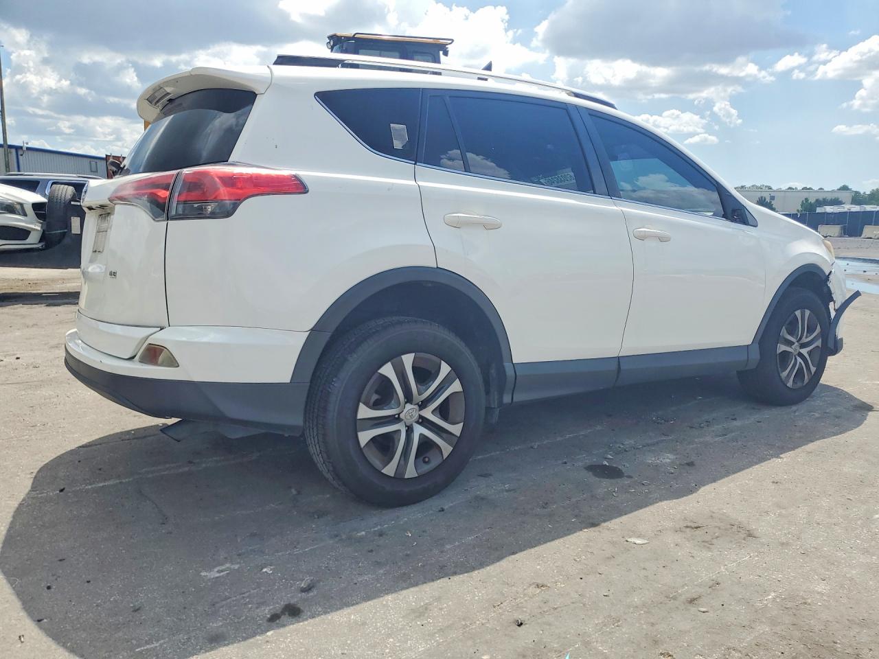 2016 TOYOTA RAV4 LE — снимка 3