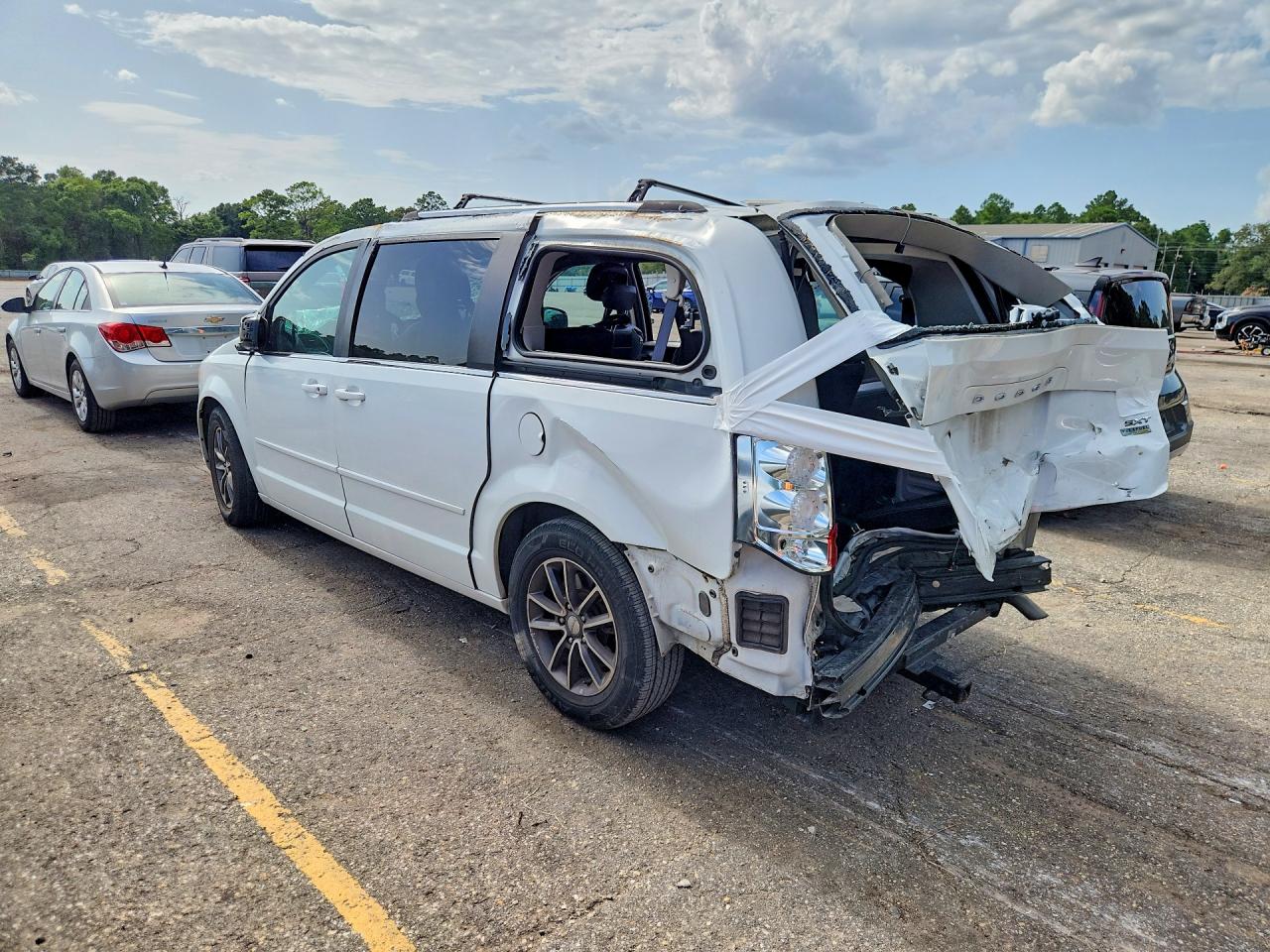 2017 DODGE GRAND CARAVAN SXT — снимка 2