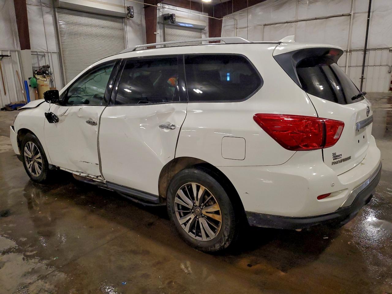 2019 NISSAN PATHFINDER SL — снимка 2