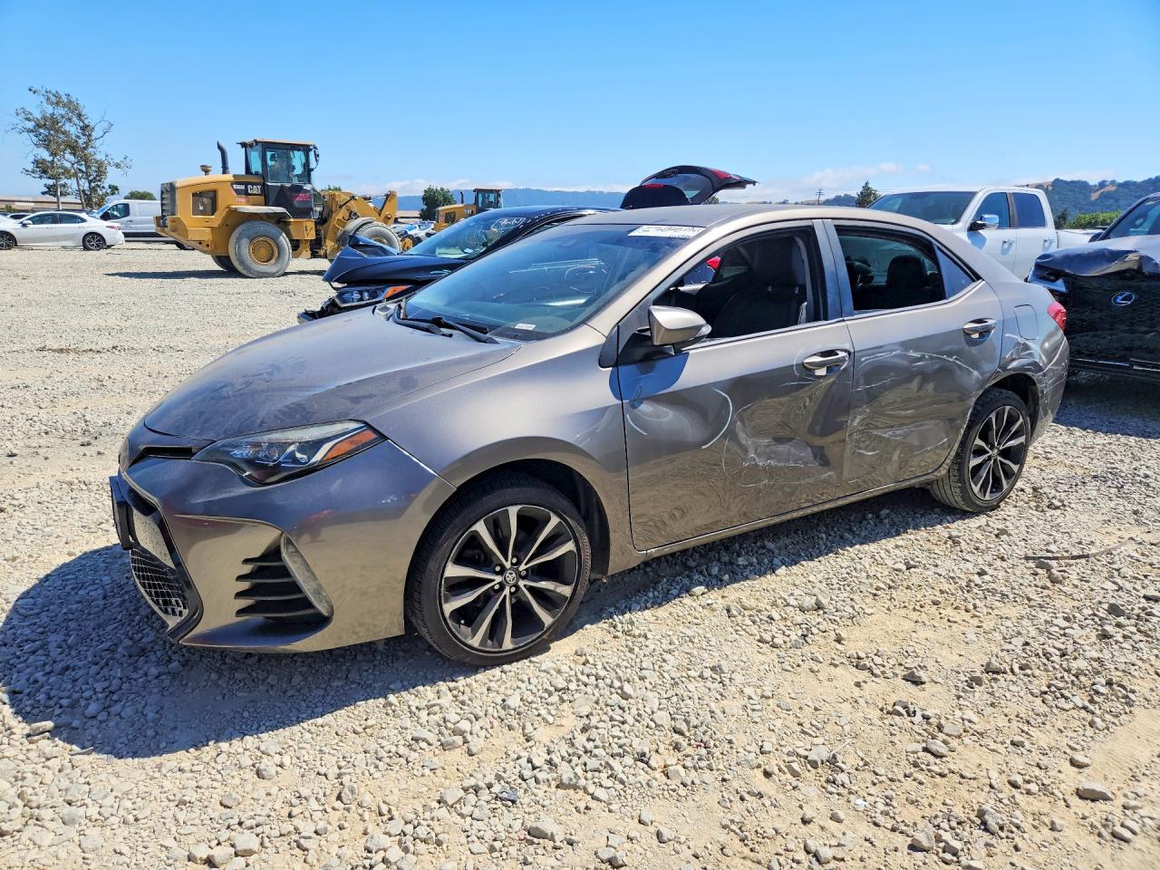 2017 TOYOTA COROLLA SE