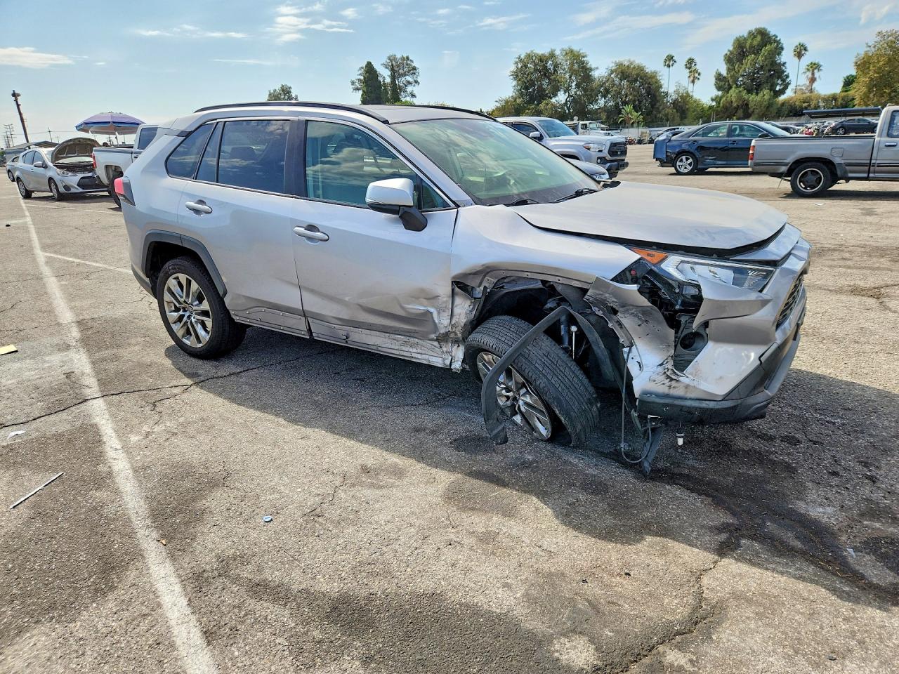 2019 TOYOTA RAV4 XLE PREMIUM — снимка 4