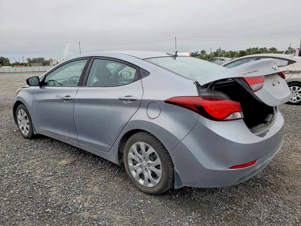 2016 HYUNDAI ELANTRA SE — снимка 2