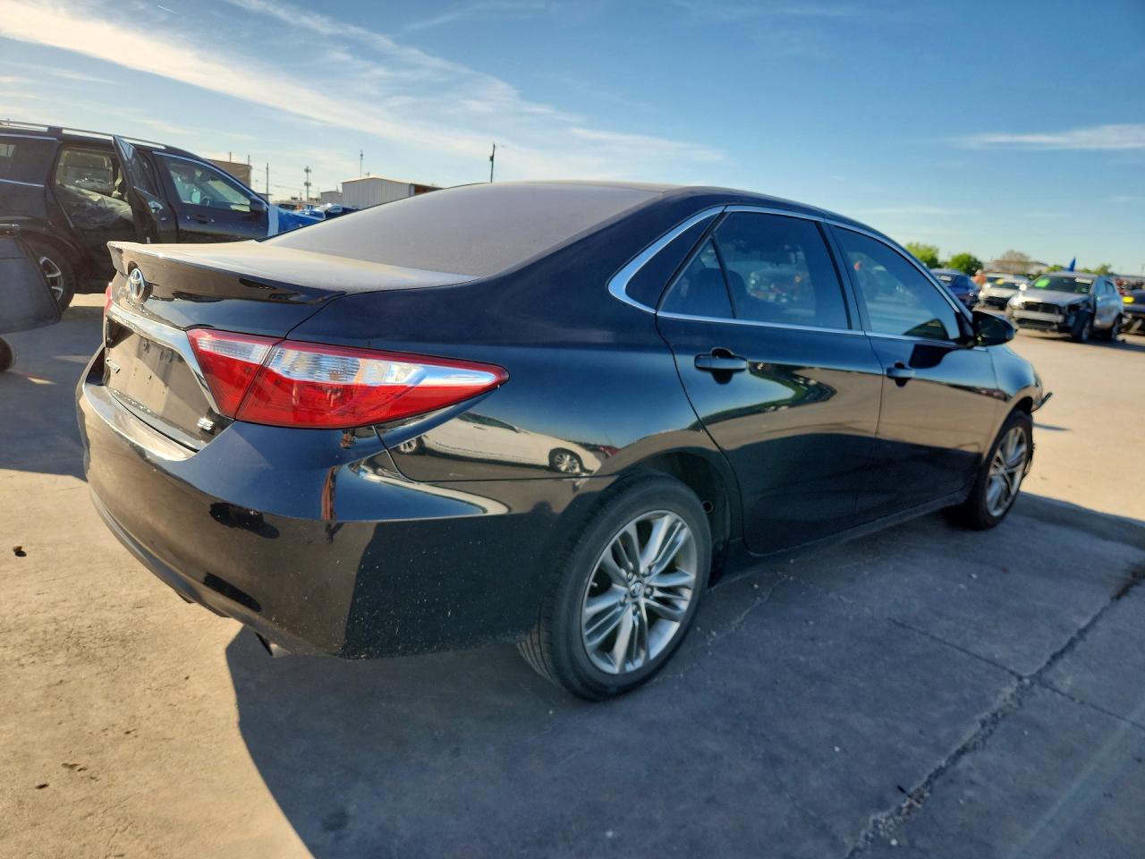 2017 TOYOTA CAMRY SE — снимка 3