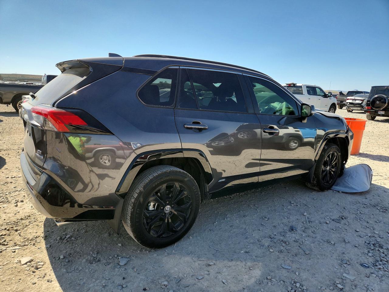 2024 TOYOTA RAV4 SE — снимка 3