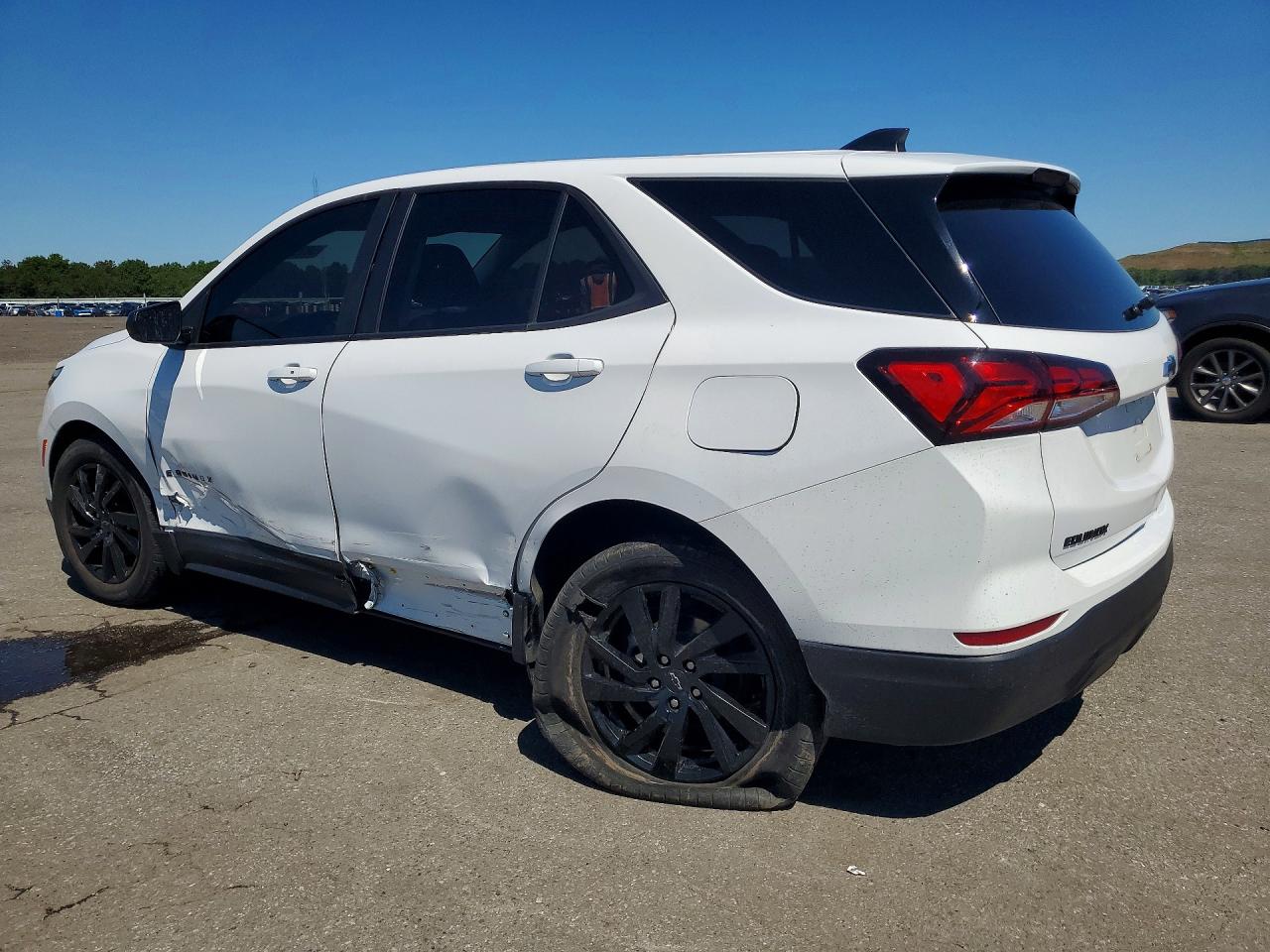 2024 CHEVROLET EQUINOX LS — снимка 2