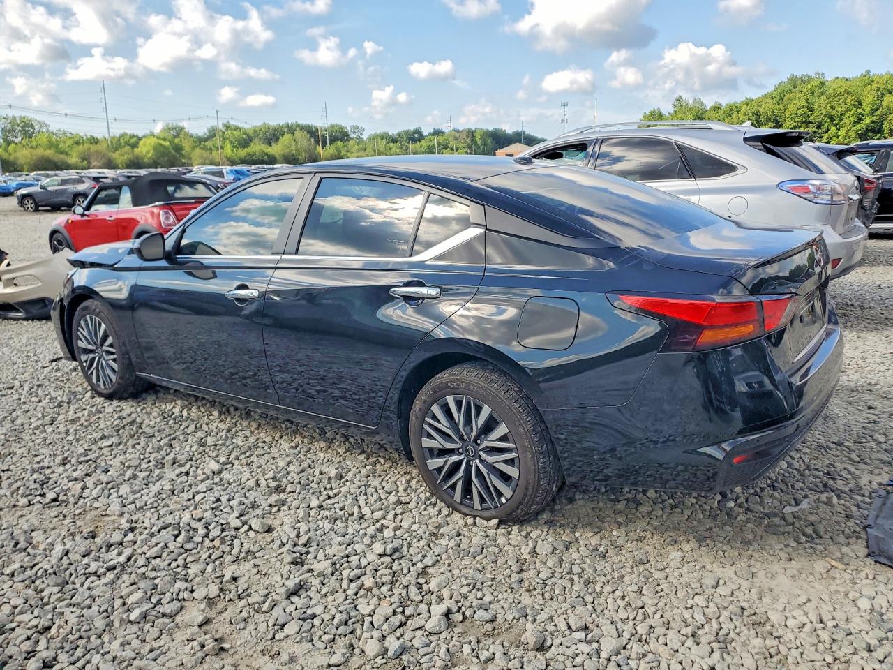 2025 NISSAN ALTIMA SV — снимка 2