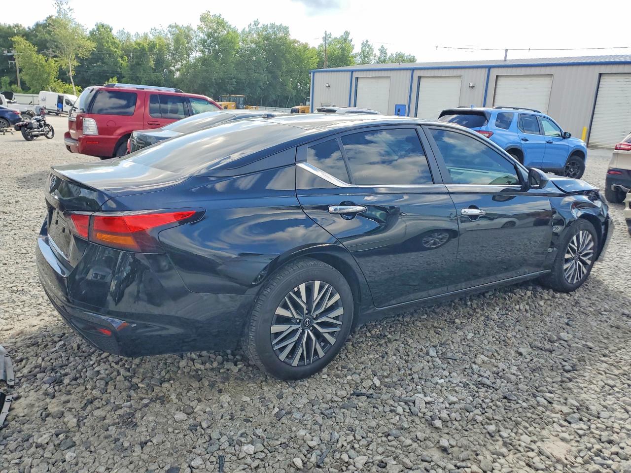 2025 NISSAN ALTIMA SV — снимка 3