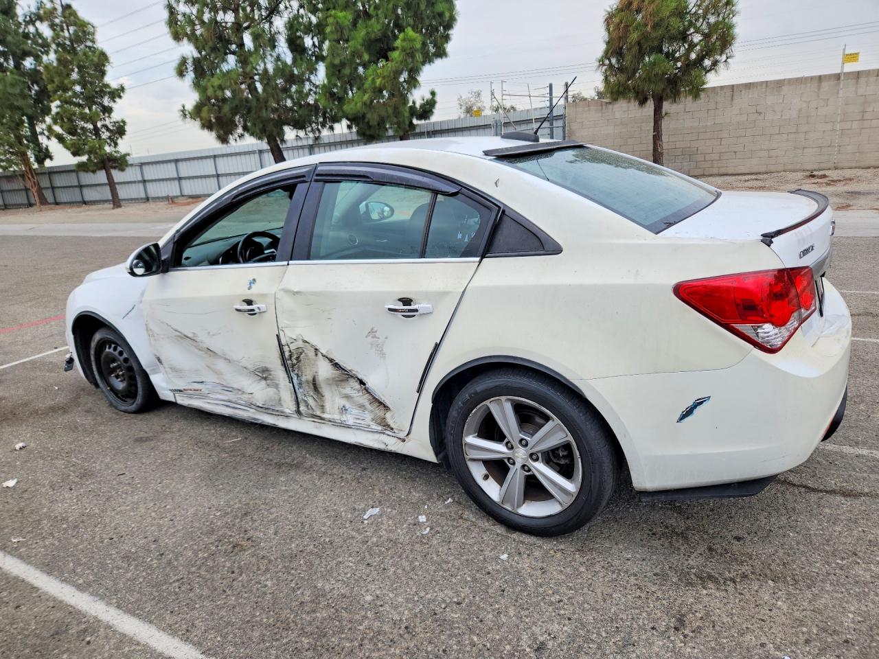 2015 CHEVROLET CRUZE LT — снимка 2