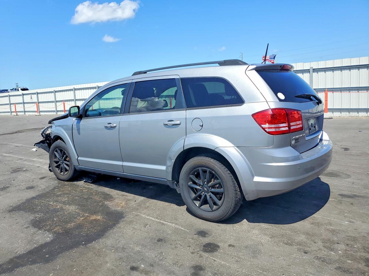 2020 DODGE JOURNEY SE — снимка 2