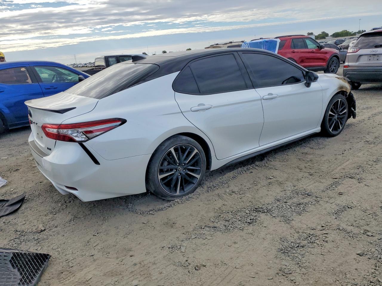 2019 TOYOTA CAMRY XSE — снимка 3