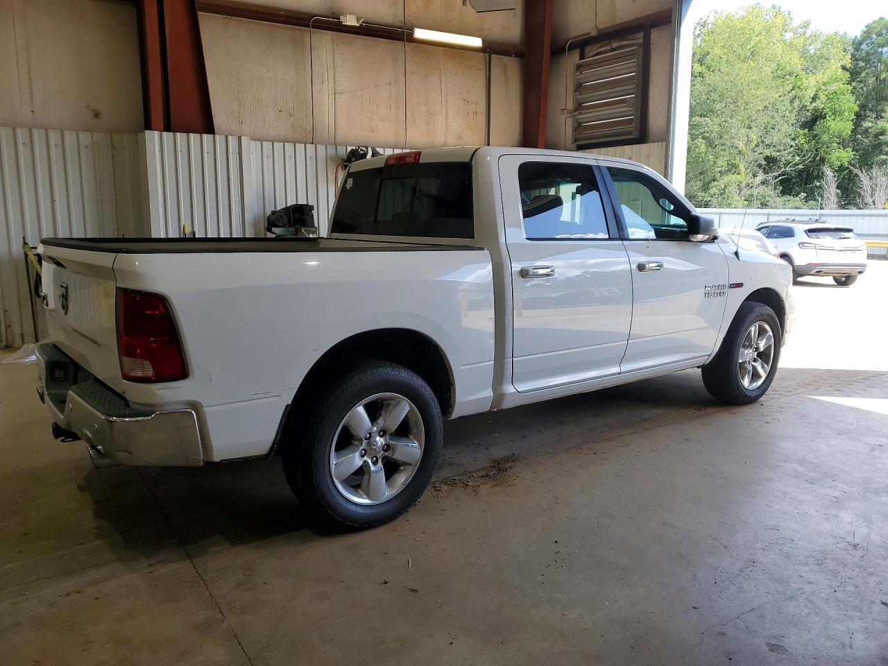 2016 RAM 1500 SLT — снимка 3