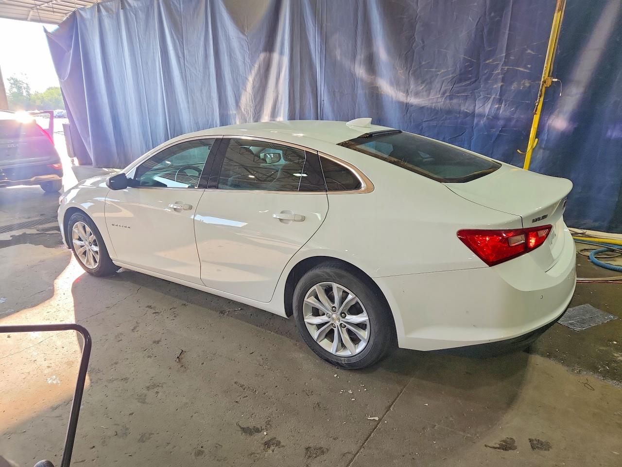 2023 CHEVROLET MALIBU LT — снимка 2