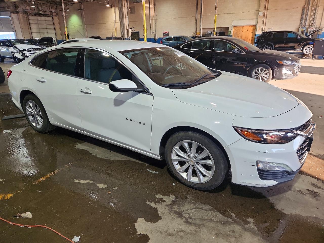 2023 CHEVROLET MALIBU LT — снимка 4