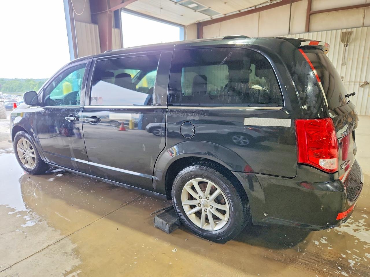 2019 DODGE GRAND CARAVAN SXT — снимка 2