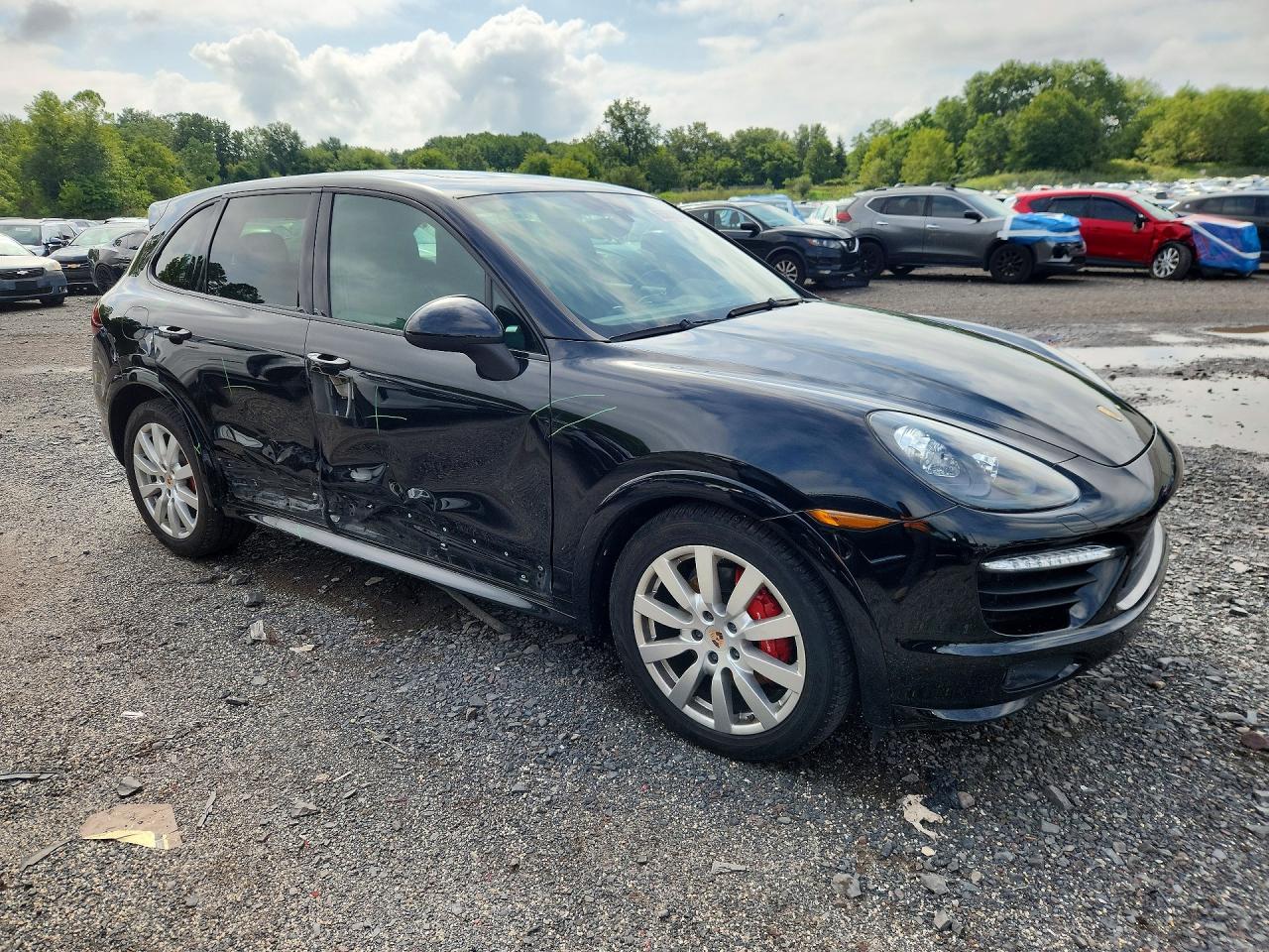 2014 PORSCHE CAYENNE GTS — снимка 4