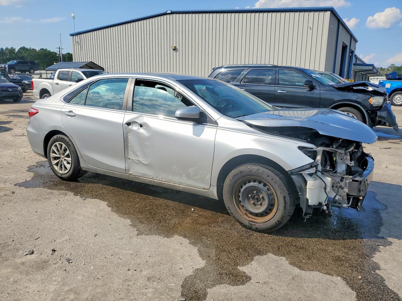 2015 TOYOTA CAMRY LE — снимка 4