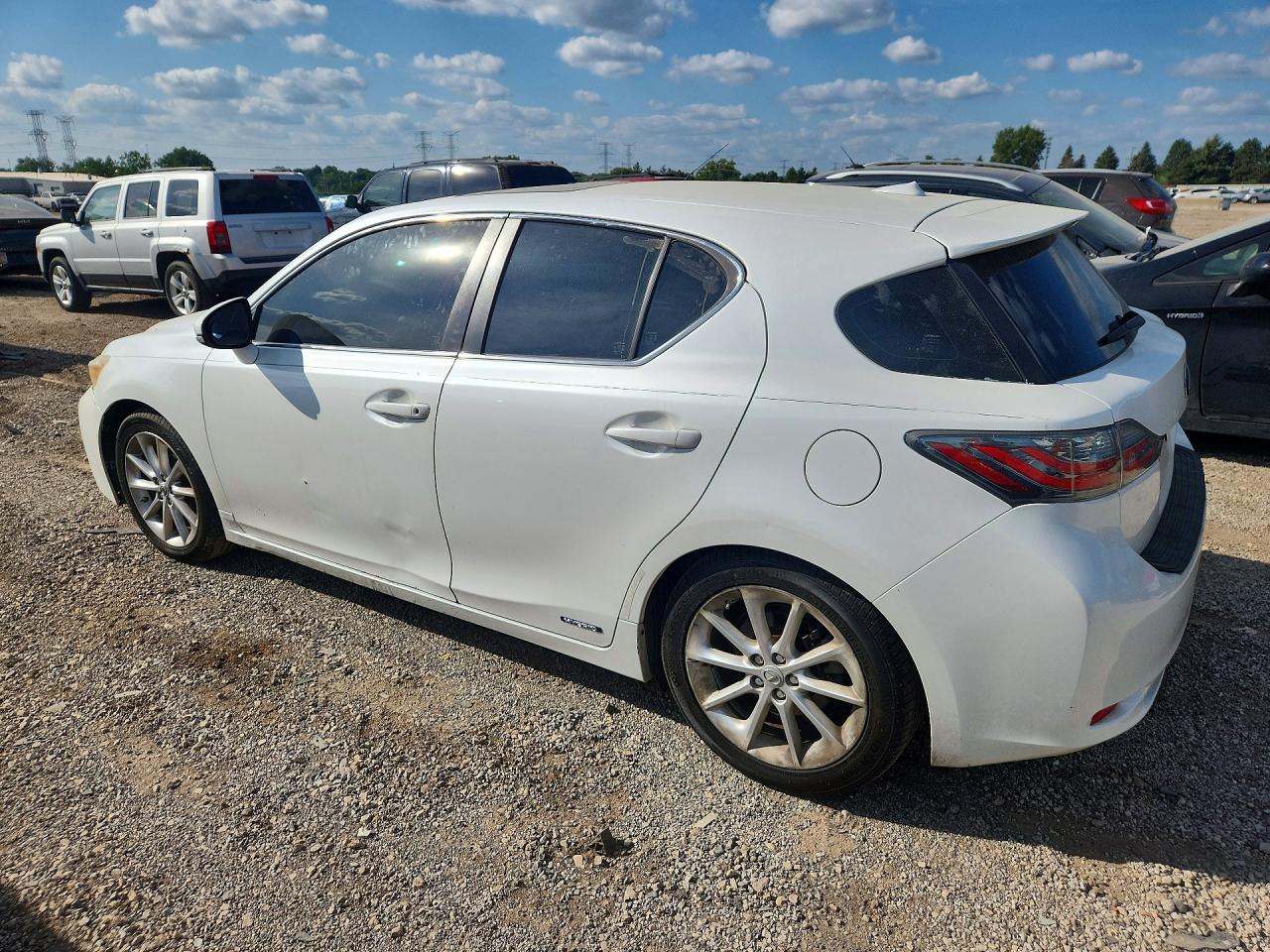 2013 LEXUS CT 200 — снимка 2