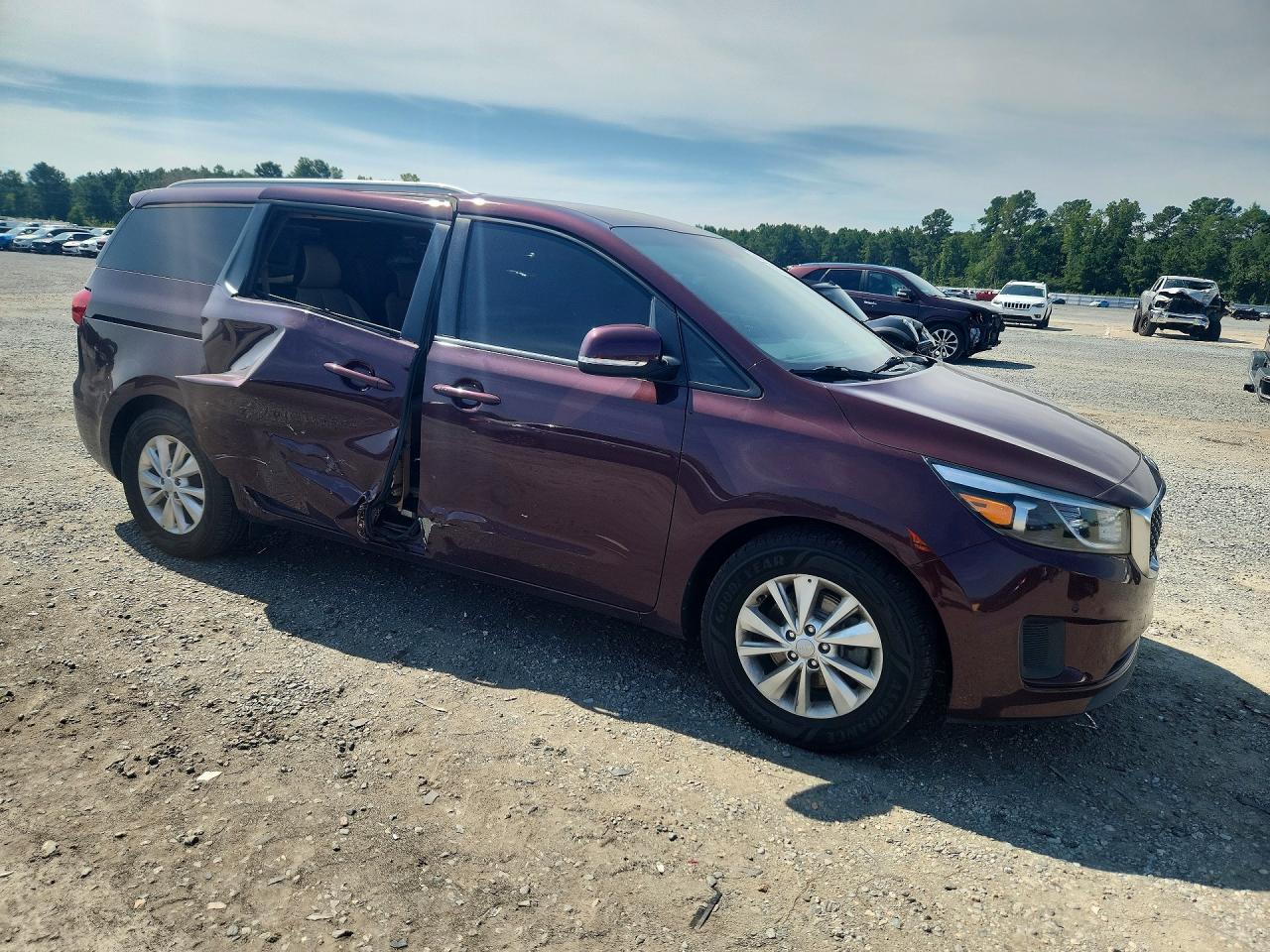 2017 KIA SEDONA LX — снимка 4
