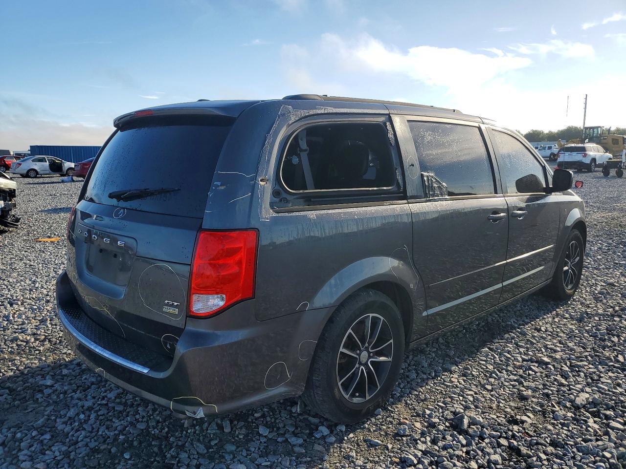2017 DODGE GRAND CARAVAN GT — снимка 3