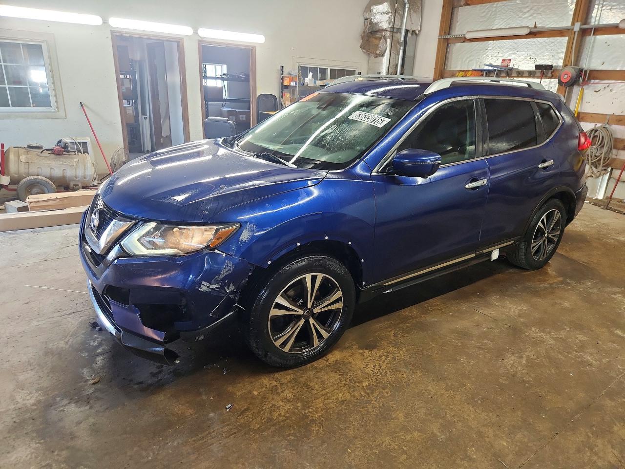 2017 NISSAN ROGUE SL