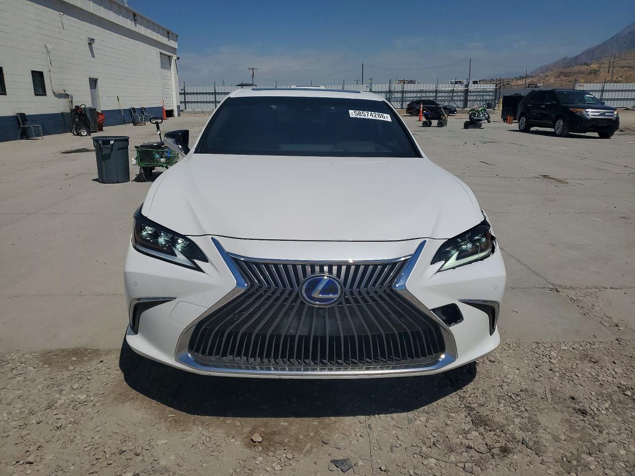 2019 LEXUS ES 300H — снимка 5