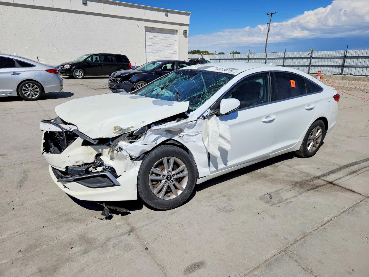 2016 HYUNDAI SONATA SE