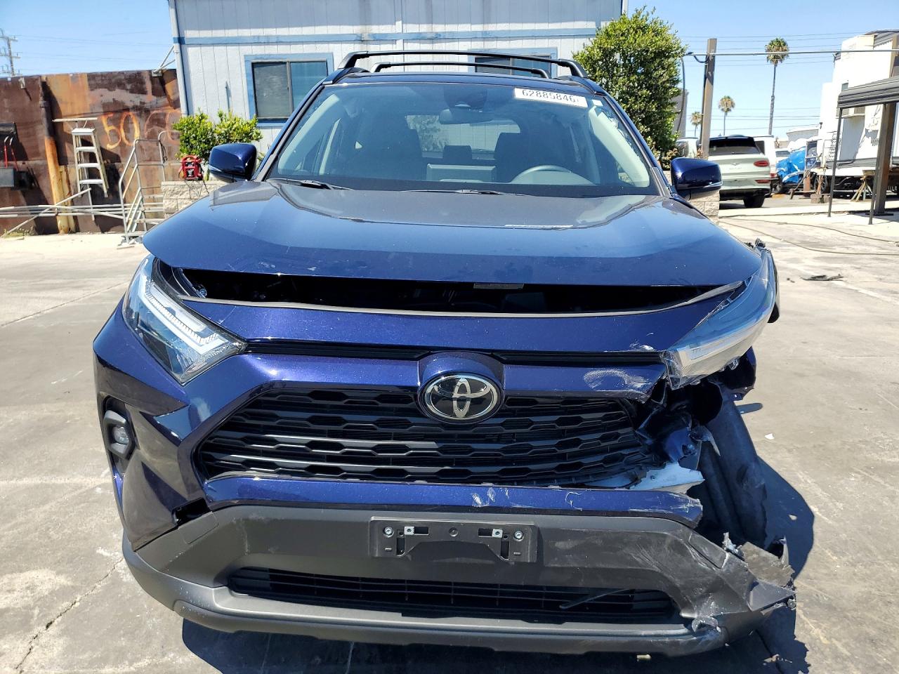 2025 TOYOTA RAV4 XLE PREMIUM — снимка 5