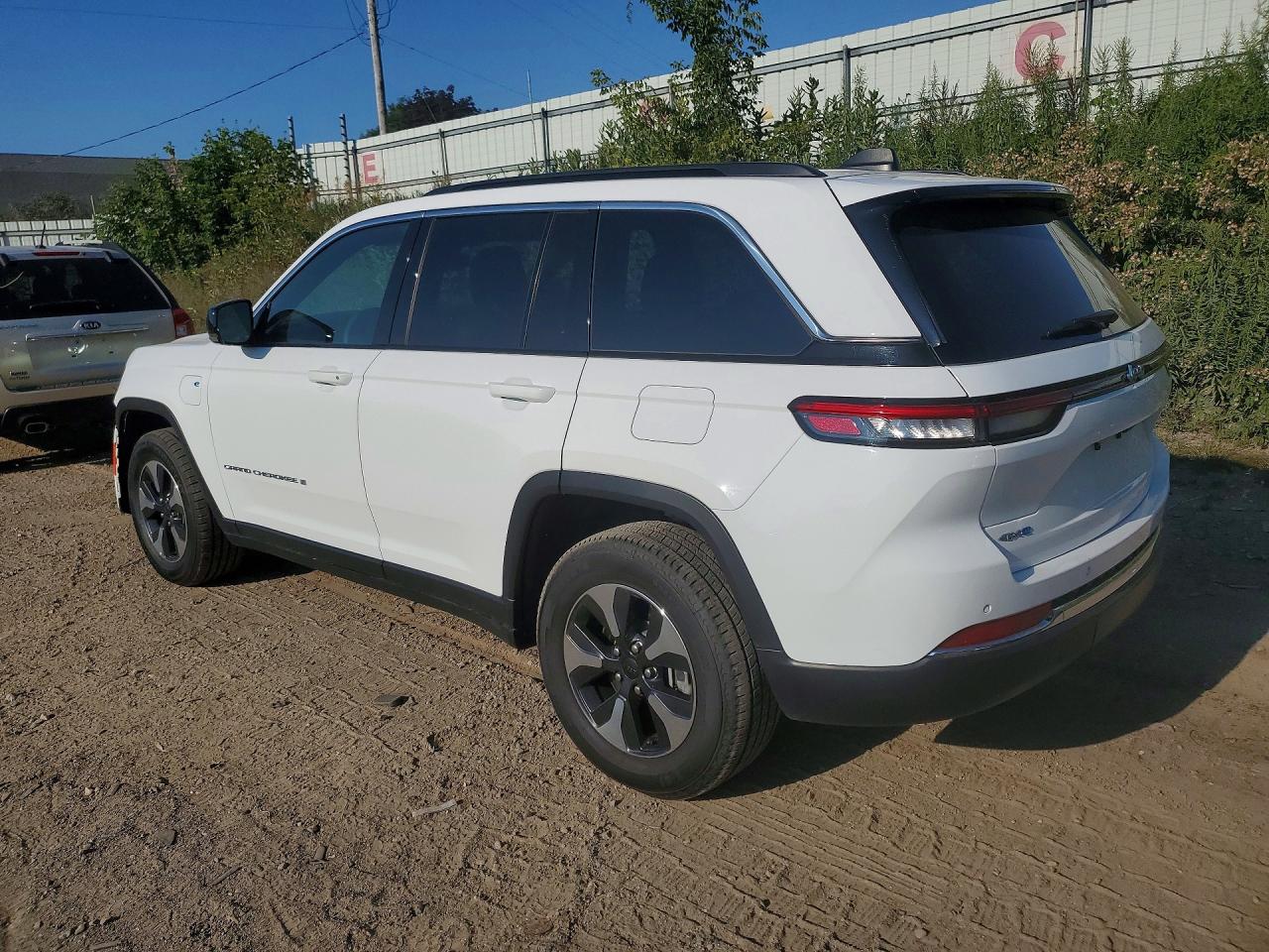 2024 JEEP GRAND CHEROKEE LIMITED 4XE — снимка 2