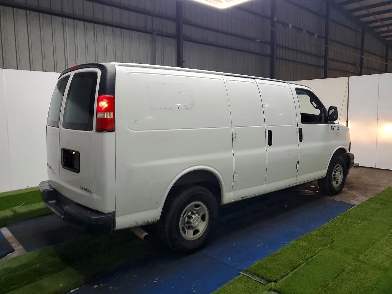 2018 CHEVROLET EXPRESS 2500 — снимка 3