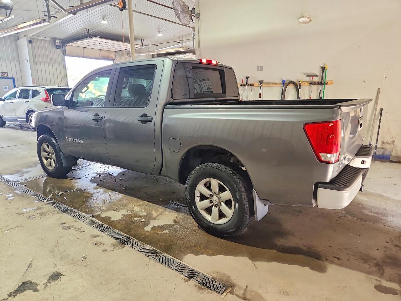 2015 NISSAN TITAN S — снимка 2