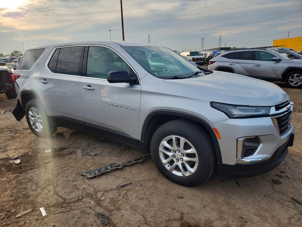 2022 CHEVROLET TRAVERSE LS — снимка 4