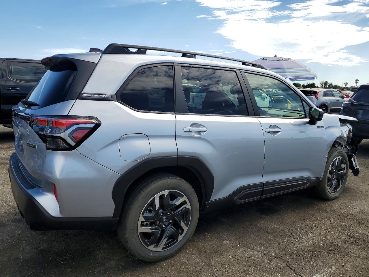 2025 SUBARU FORESTER LIMITED — снимка 3