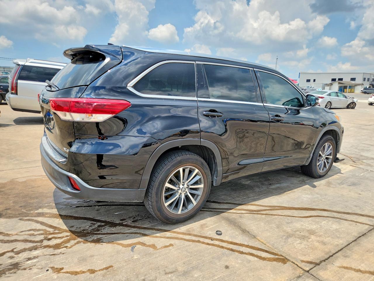 2018 TOYOTA HIGHLANDER XLE — снимка 3