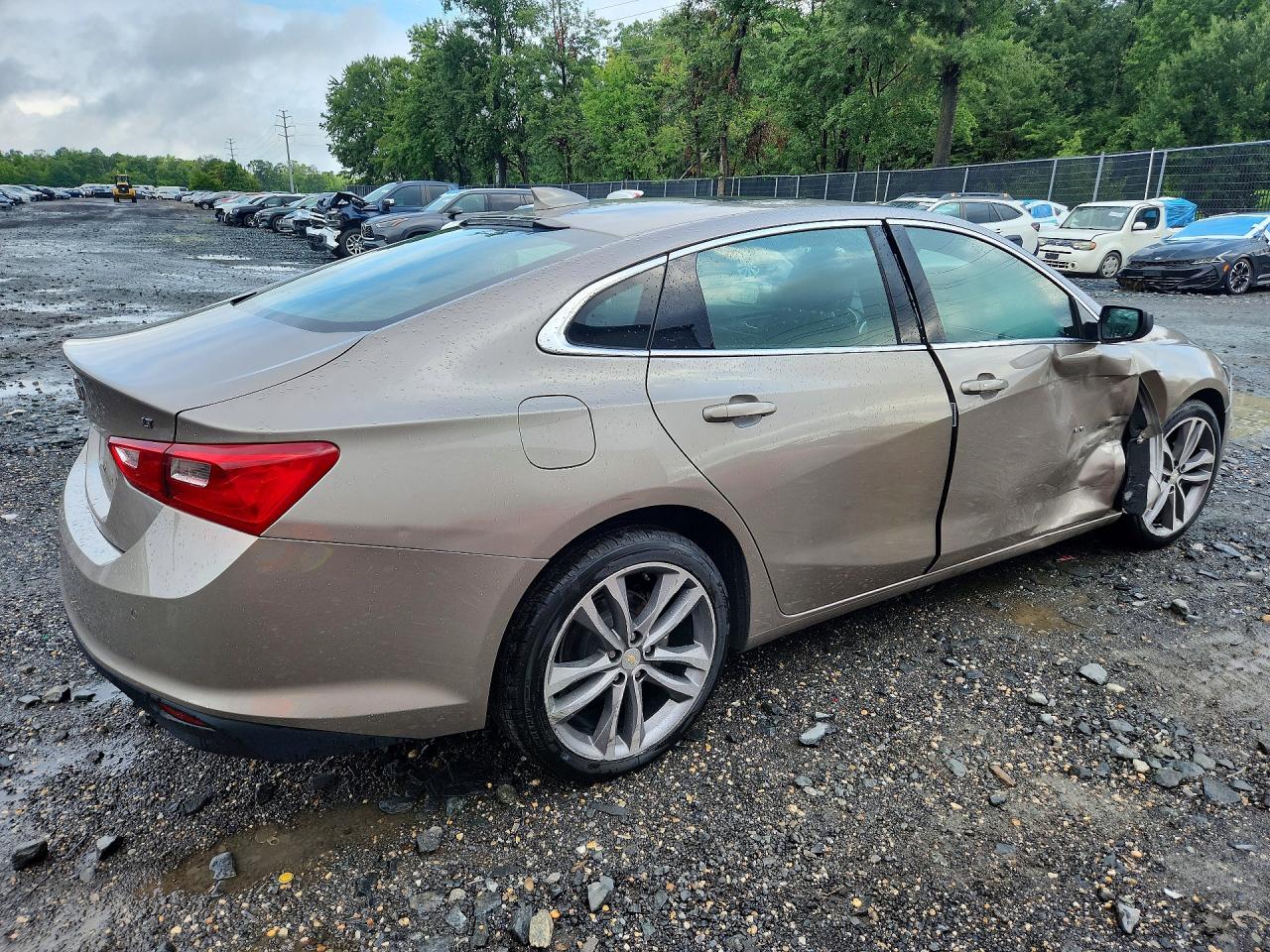 2023 CHEVROLET MALIBU LT — снимка 3