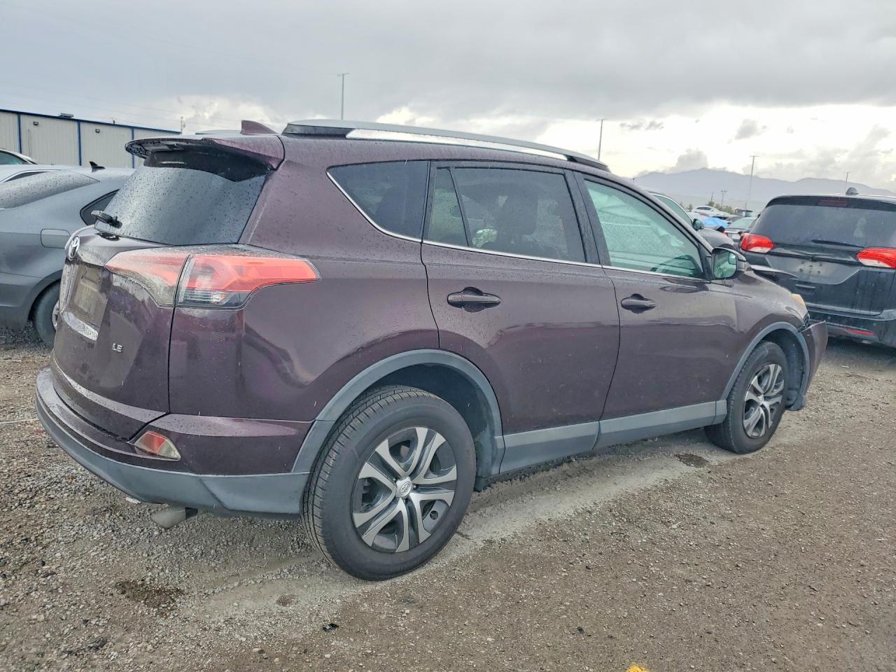 2018 TOYOTA RAV4 LE — снимка 3