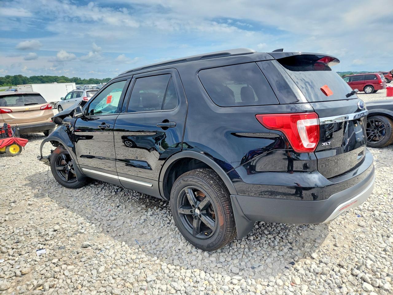 2017 FORD EXPLORER XLT — снимка 2