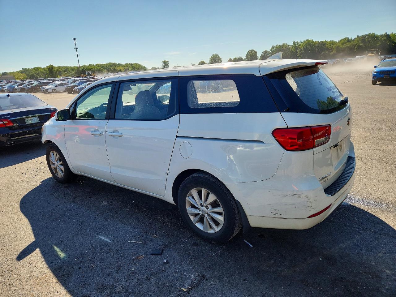 2017 KIA SEDONA L — снимка 2