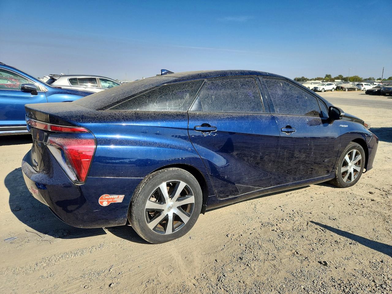 2017 TOYOTA MIRAI BASE — снимка 3