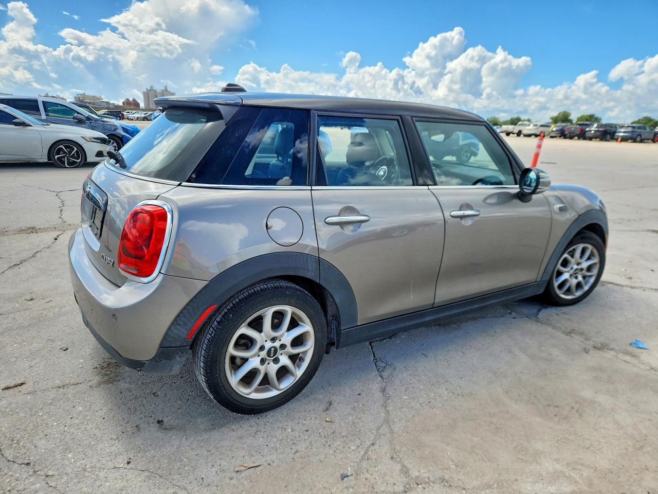 2018 MINI COOPER — снимка 3
