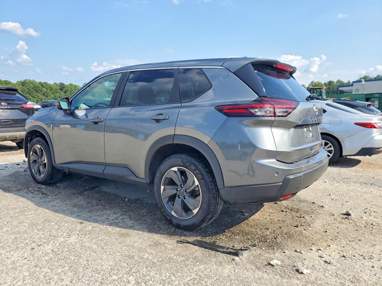 2025 NISSAN ROGUE SV — снимка 2