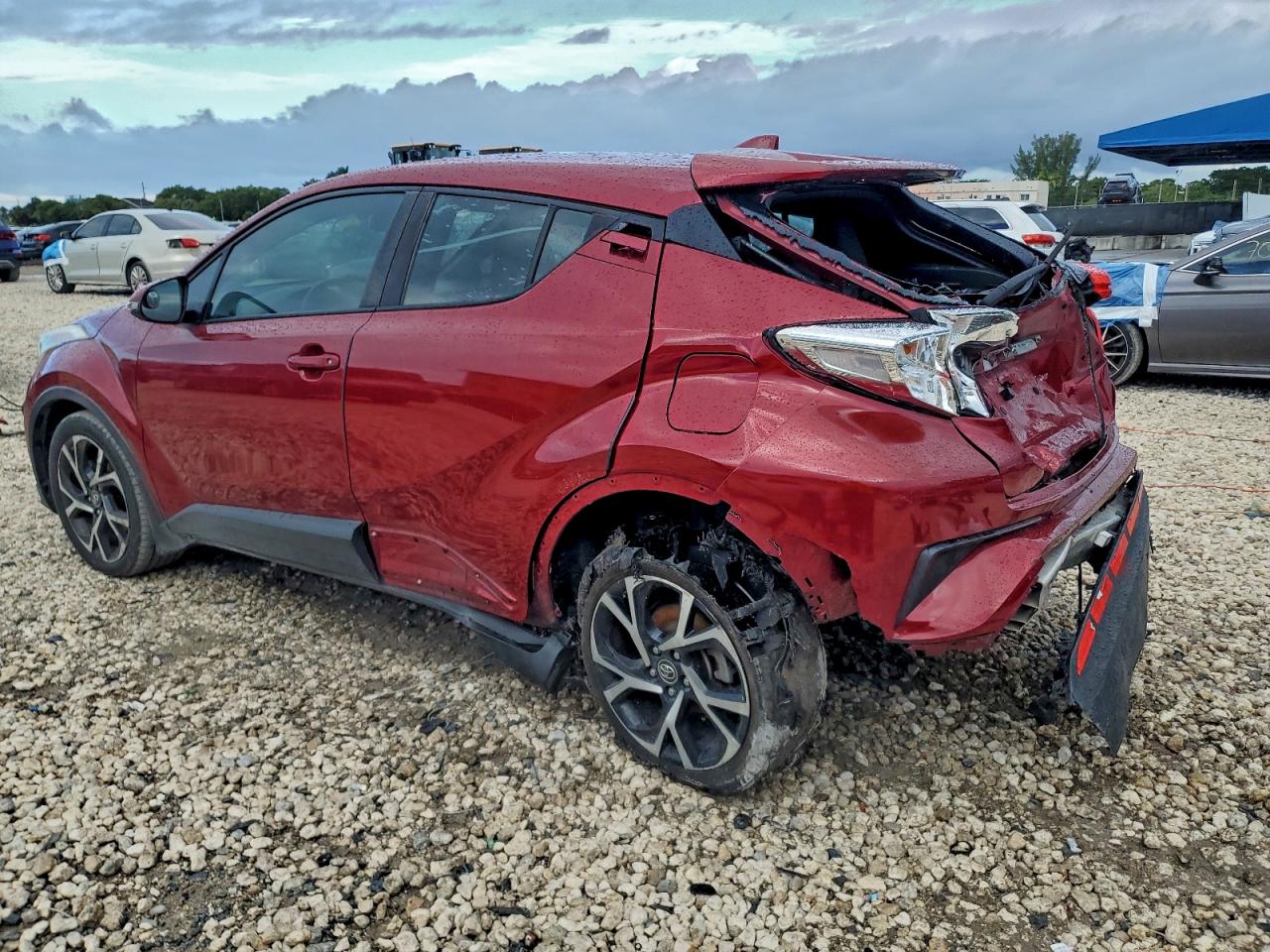 2018 TOYOTA C-HR XLE — снимка 2