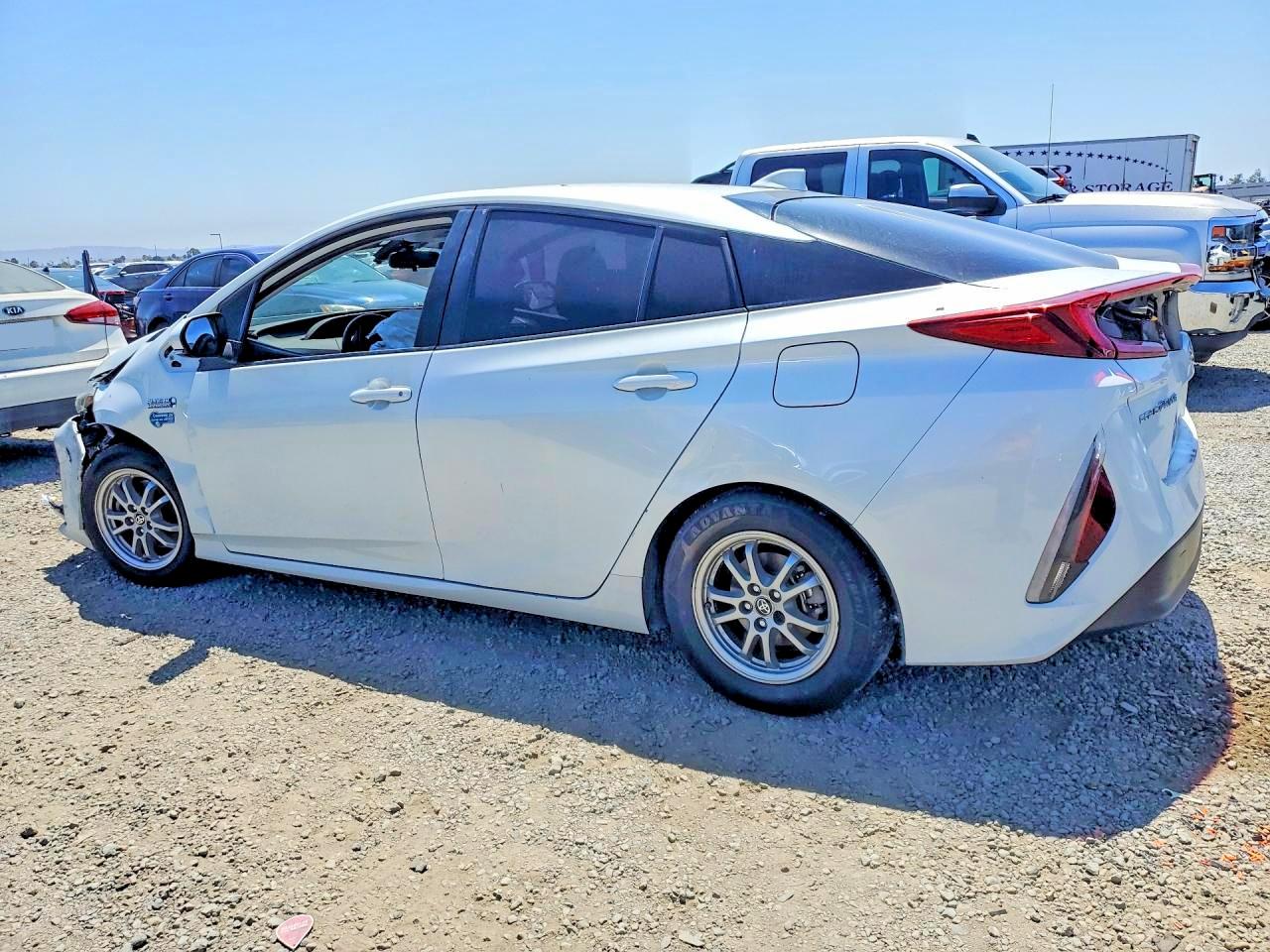 2021 TOYOTA PRIUS PRIME XLE — снимка 2