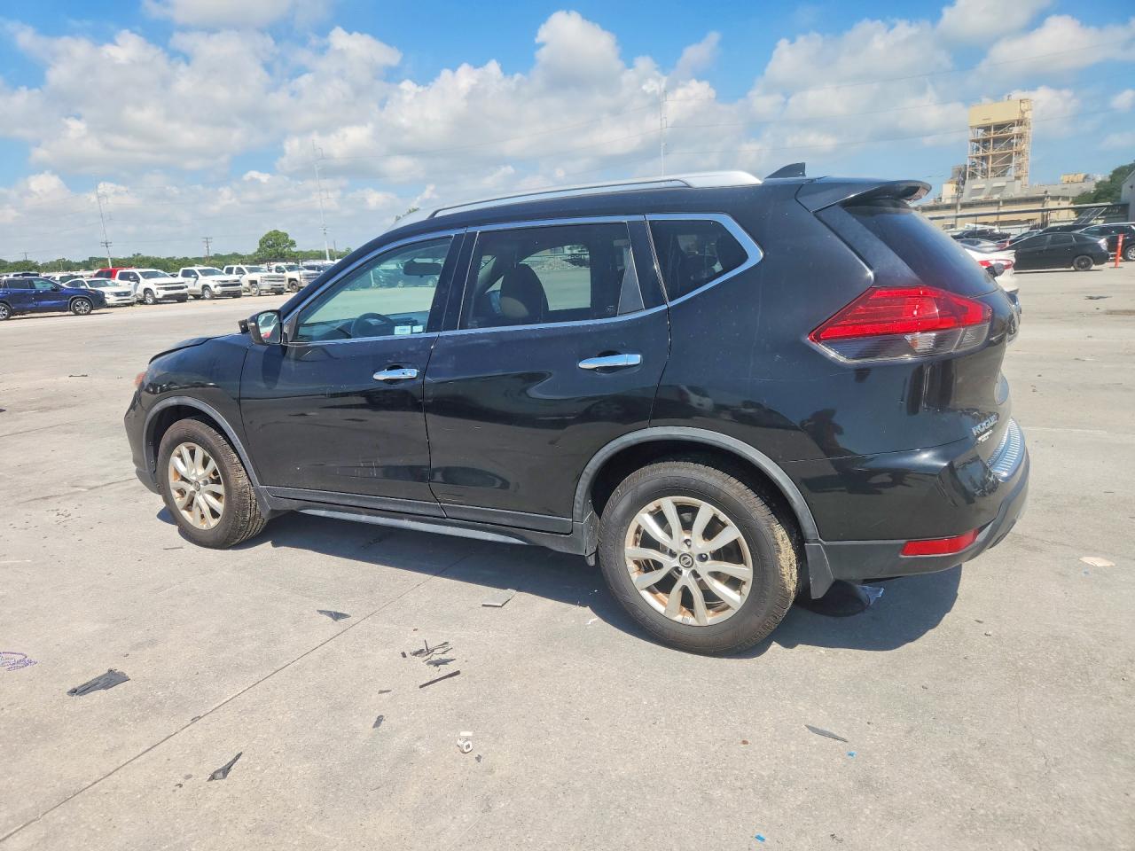 2017 NISSAN ROGUE SV — снимка 2