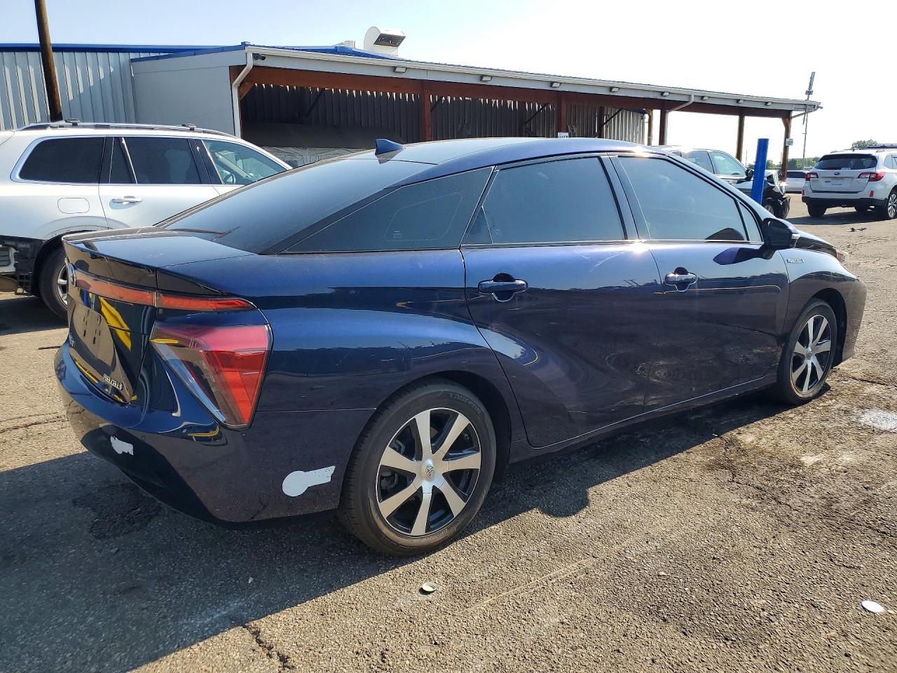 2017 TOYOTA MIRAI BASE — снимка 3
