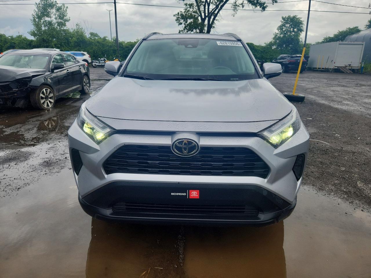 2025 TOYOTA RAV4 XLE — снимка 5