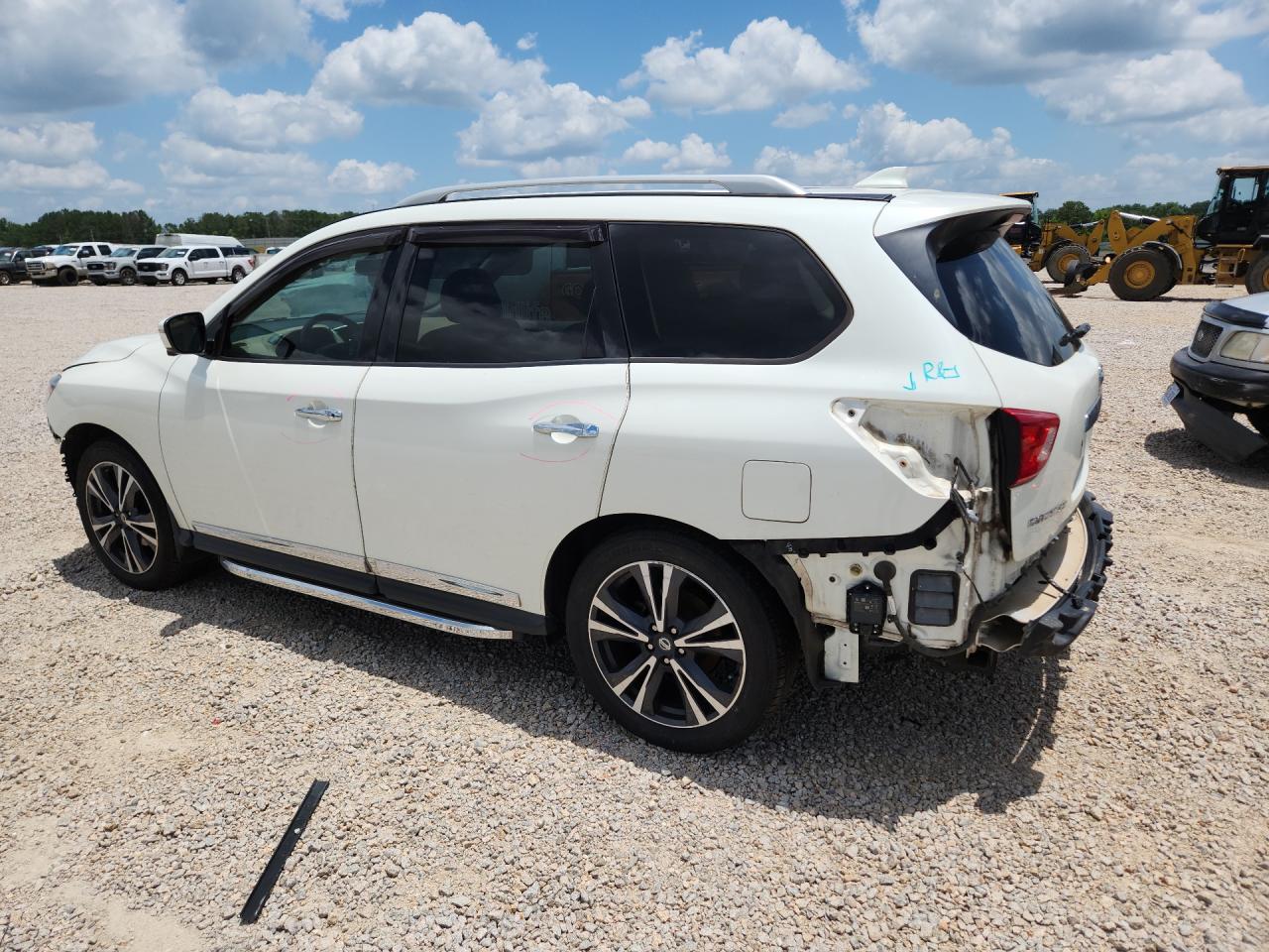 2019 NISSAN PATHFINDER PLATINUM — снимка 2