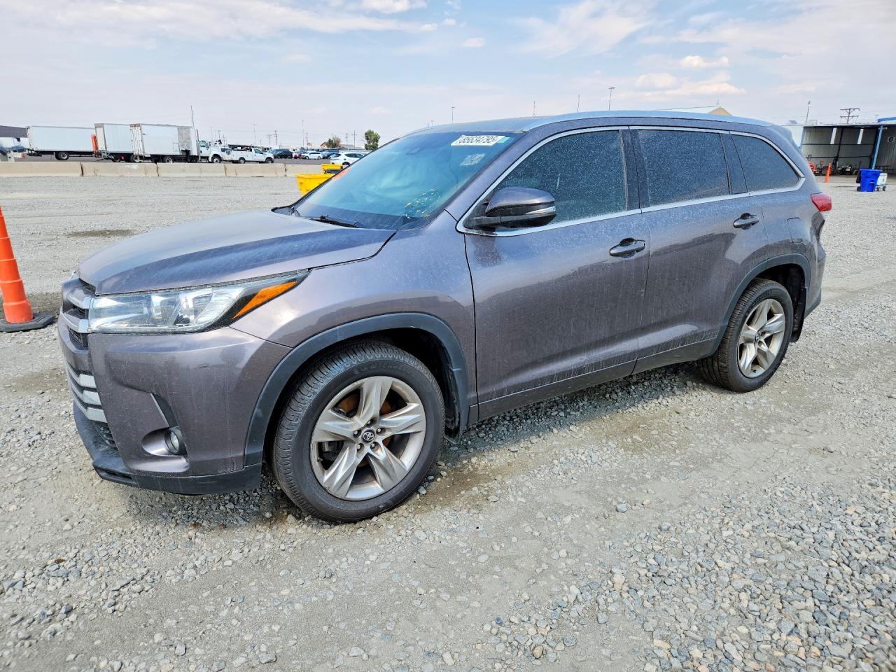 2019 TOYOTA HIGHLANDER LIMITED