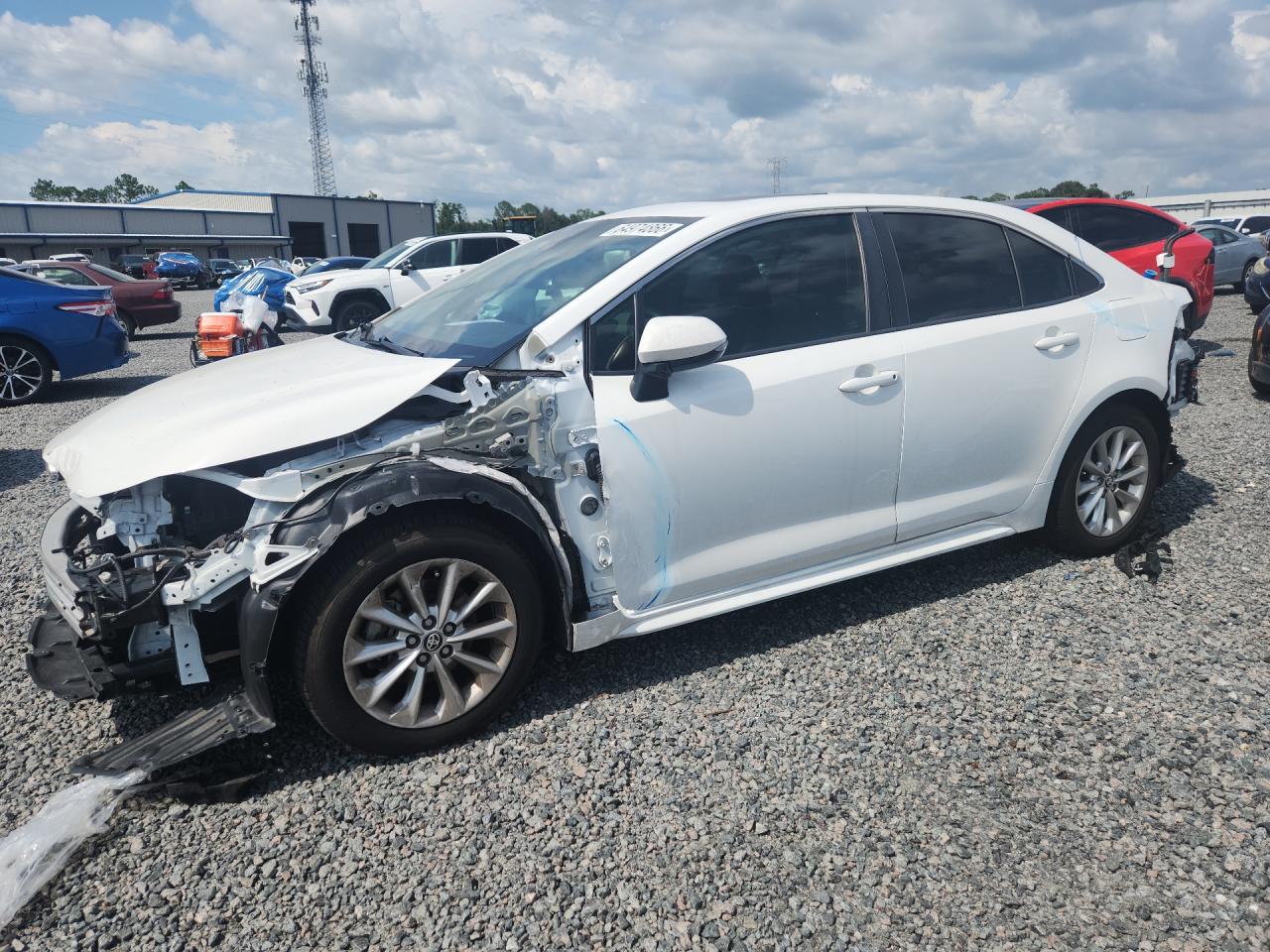 2022 TOYOTA COROLLA XLE