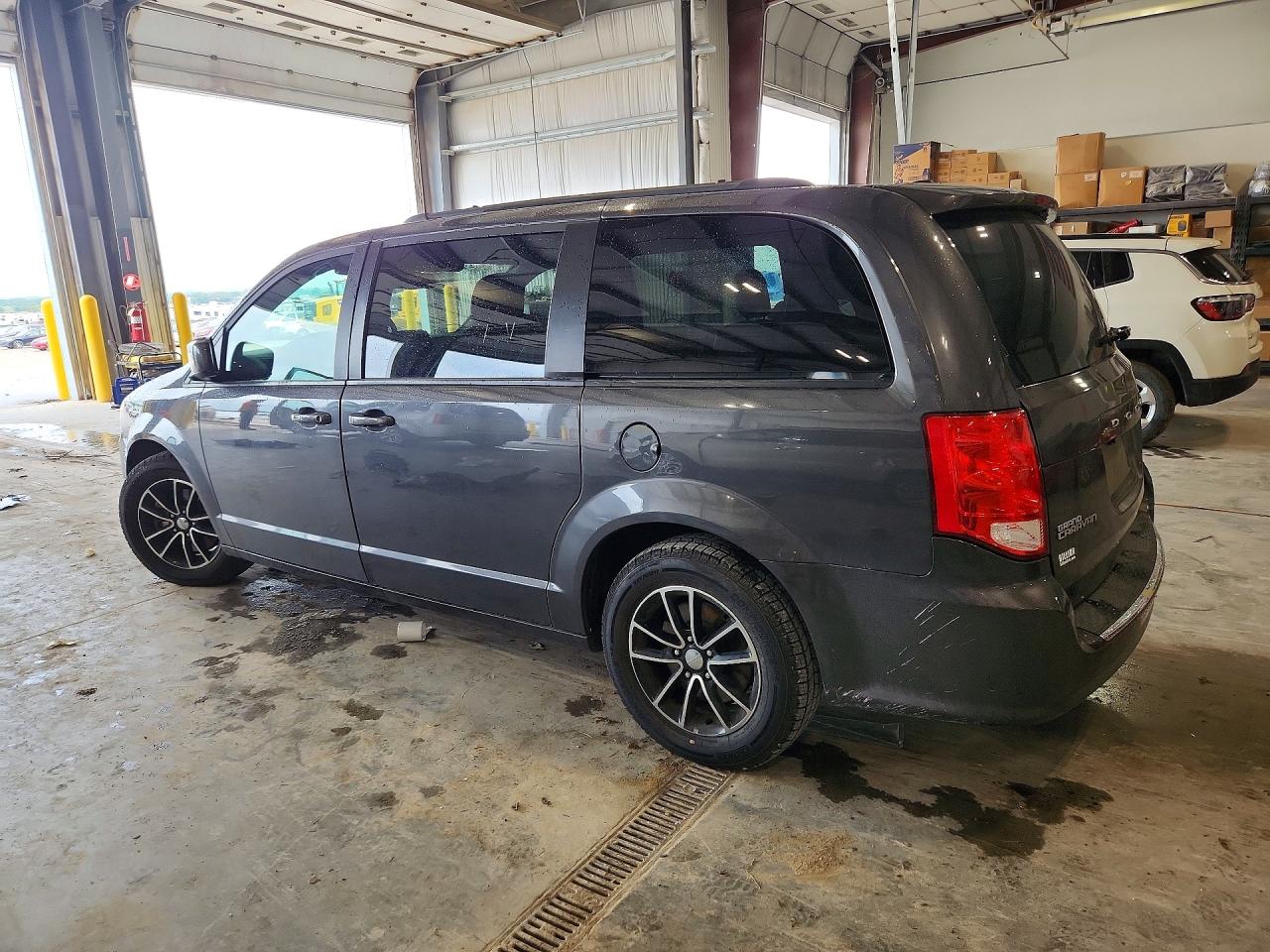 2018 DODGE GRAND CARAVAN GT — снимка 2