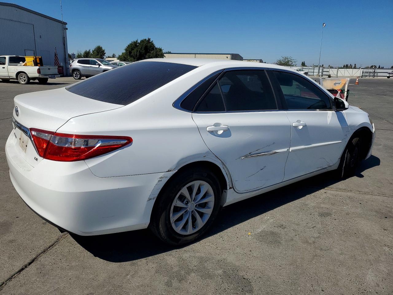 2016 TOYOTA CAMRY LE — снимка 3